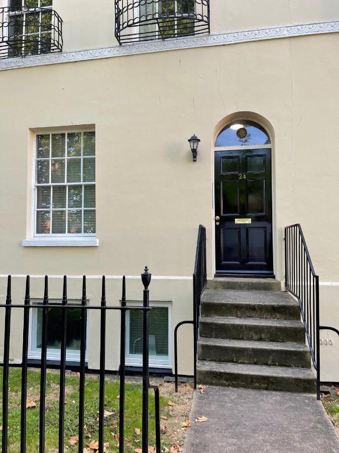 Beautiful Georgian Duplex Lägenhet Gloucester Exteriör bild